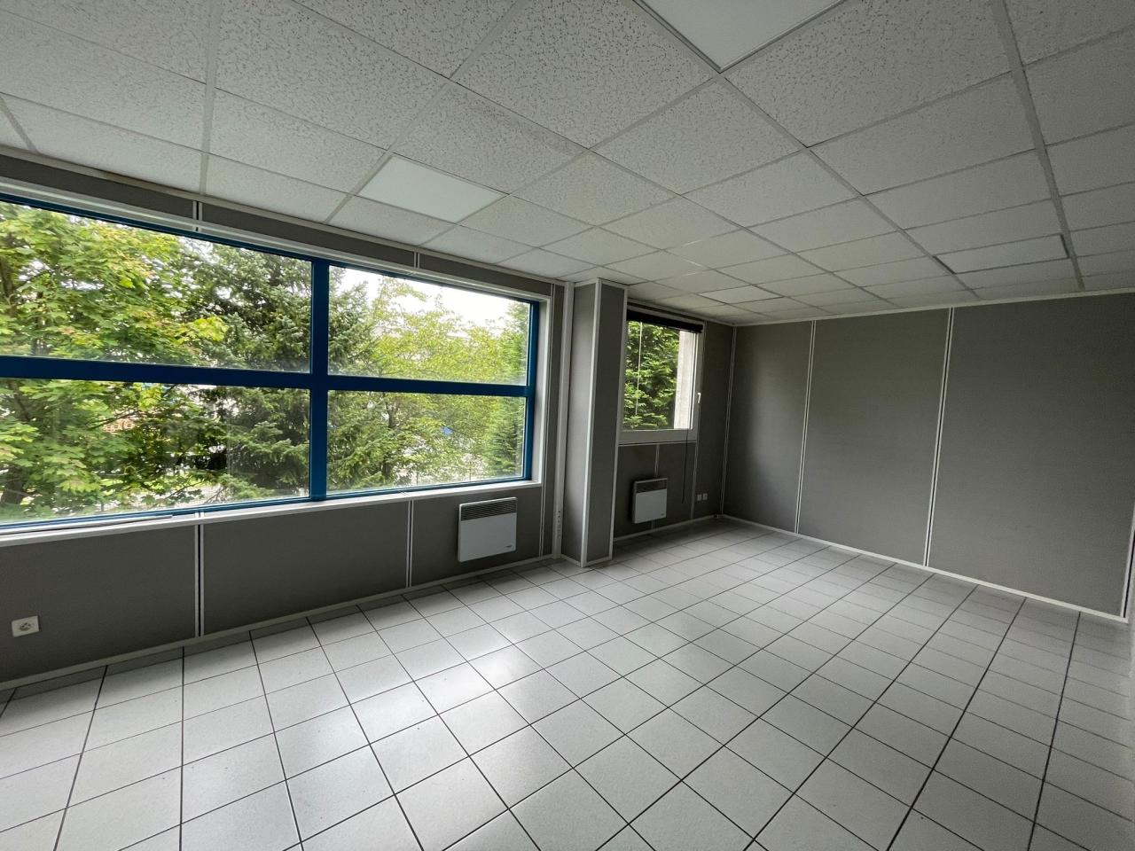 Local d'activité Roncq 2500m² Location local d'activité Roncq Nord OLACT2424383 8